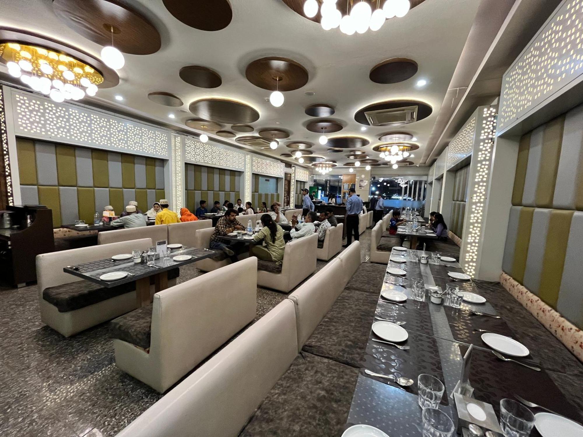 Hotel Grand Darshan ヴァドーダラー エクステリア 写真