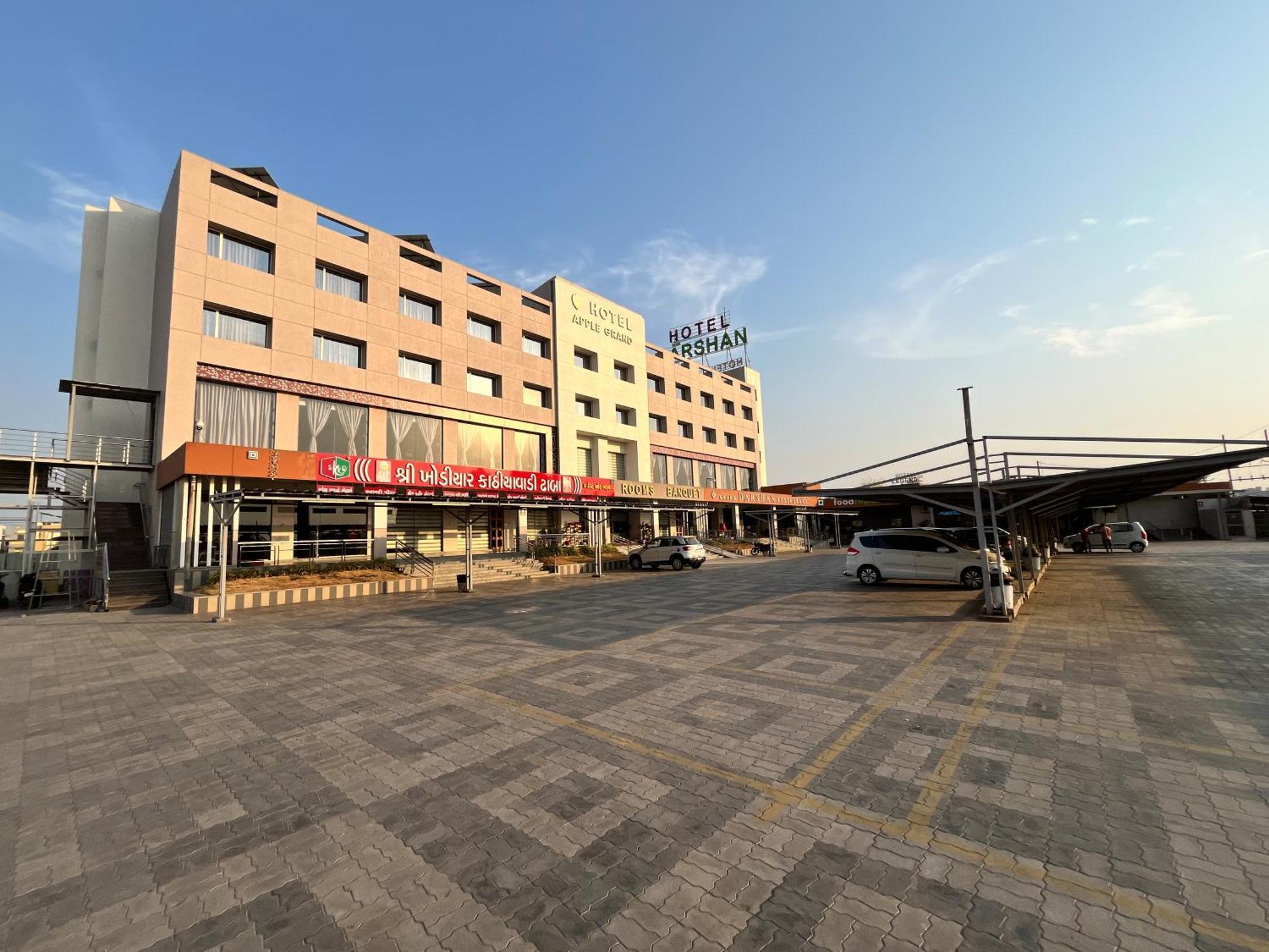 Hotel Grand Darshan ヴァドーダラー エクステリア 写真