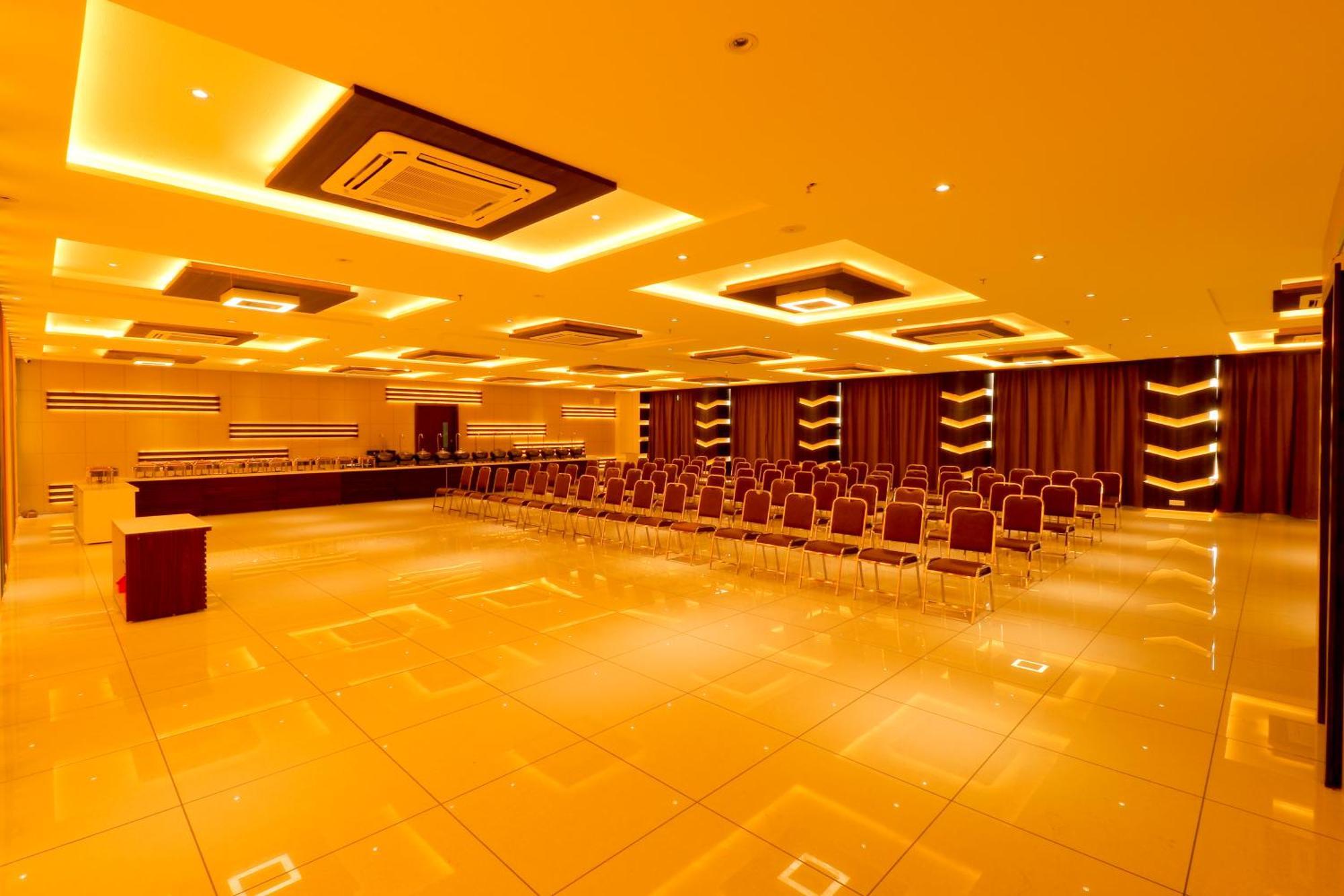 Hotel Grand Darshan ヴァドーダラー エクステリア 写真